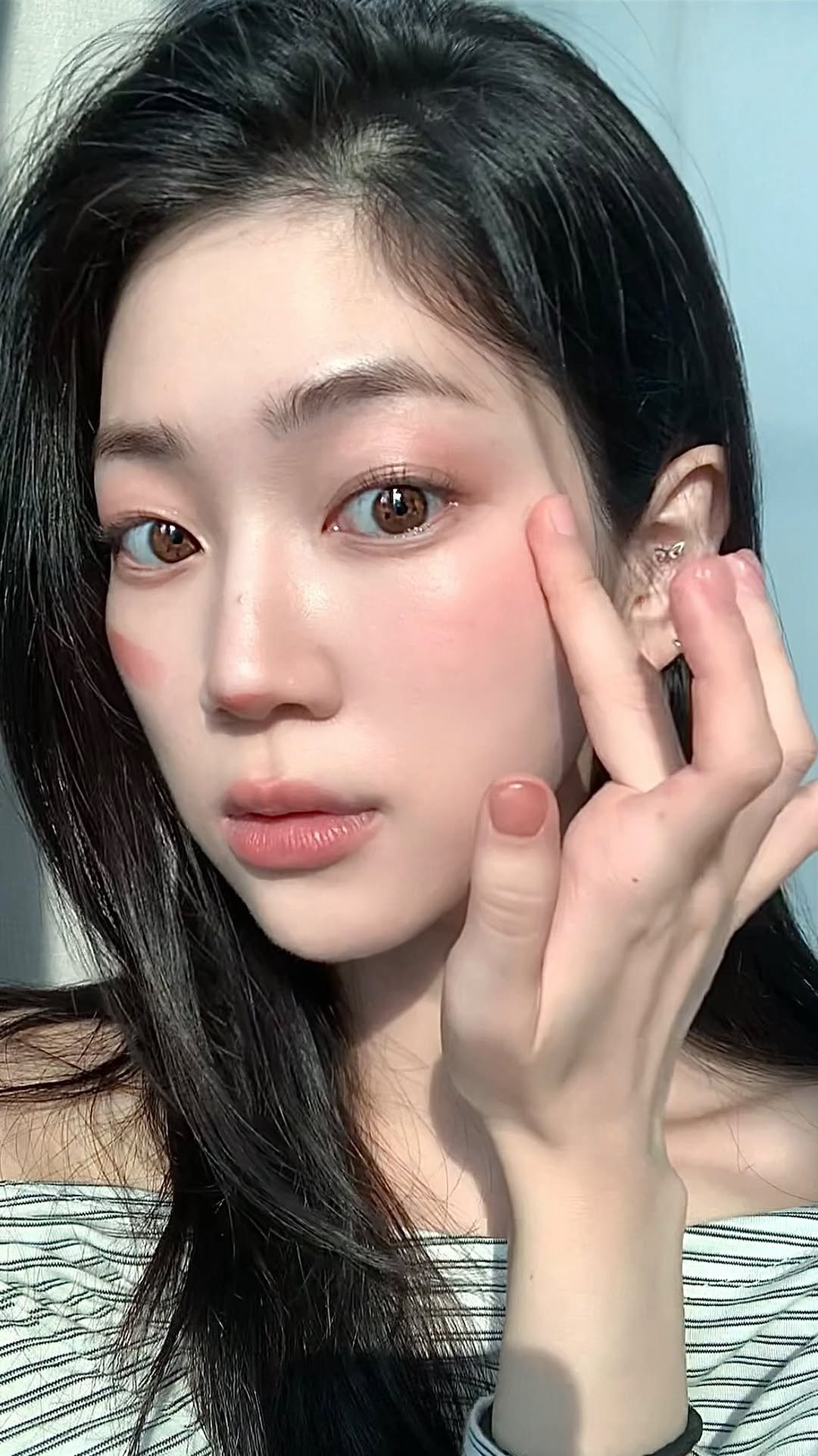 pure_hwang 게시물 이미지: 내추럴하지만 생기있게 퀵 메이크업