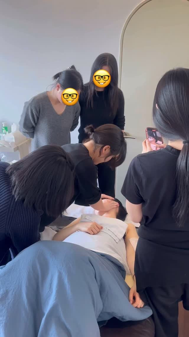 purie_cha 게시물 이미지: 퓨리에가 잘할 수밖에 없는 이유✨

매달 정기교육으로
전 직원이 함께 스킬업하는...