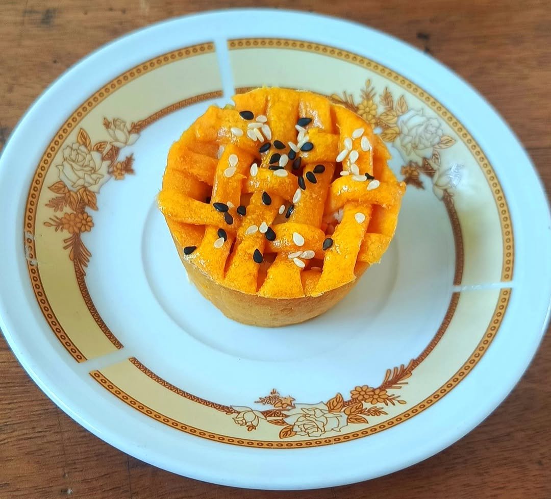 Photo by Rina PE (082251706233) on October 01, 2025. May be an image of roe, caviar, tart and text.