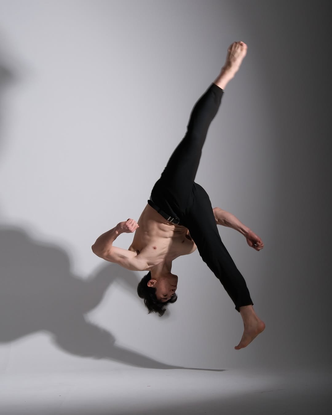 Photo shared by 진보라 on April 05, 2025 tagging @ryeol.t, and @dobby_106.