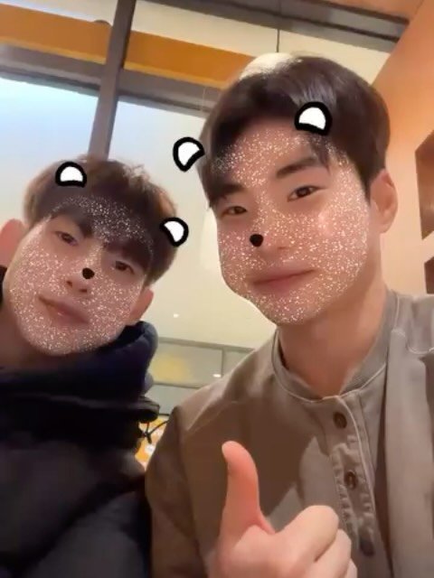 purple.real_ 게시물 이미지: 우리 말고는 한국인 10명도 못 본 고베 여행🇯🇵
운이 좋게도 신나카타 축제와...