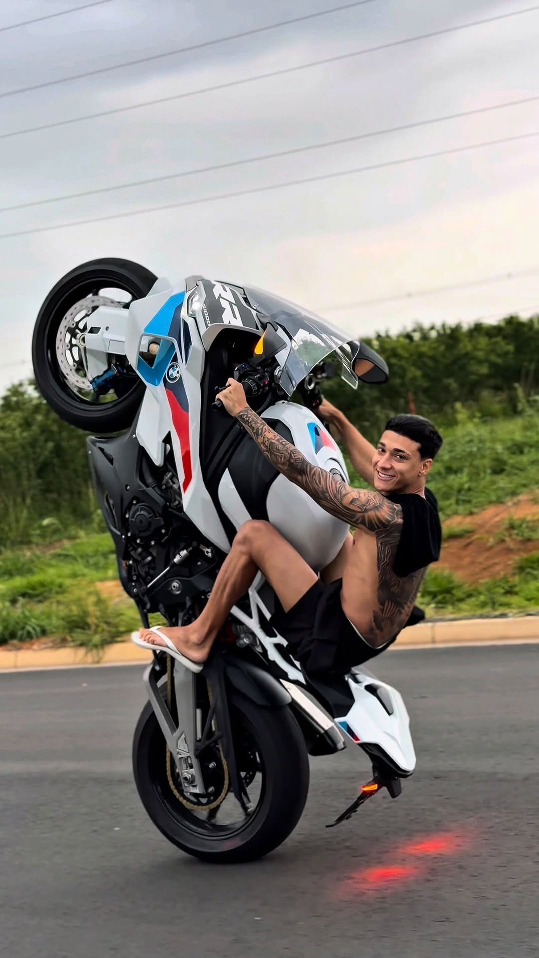 puyol46_ 게시물 이미지: Primeira Vez Na 🅱️Ⓜ️W S1000RR...