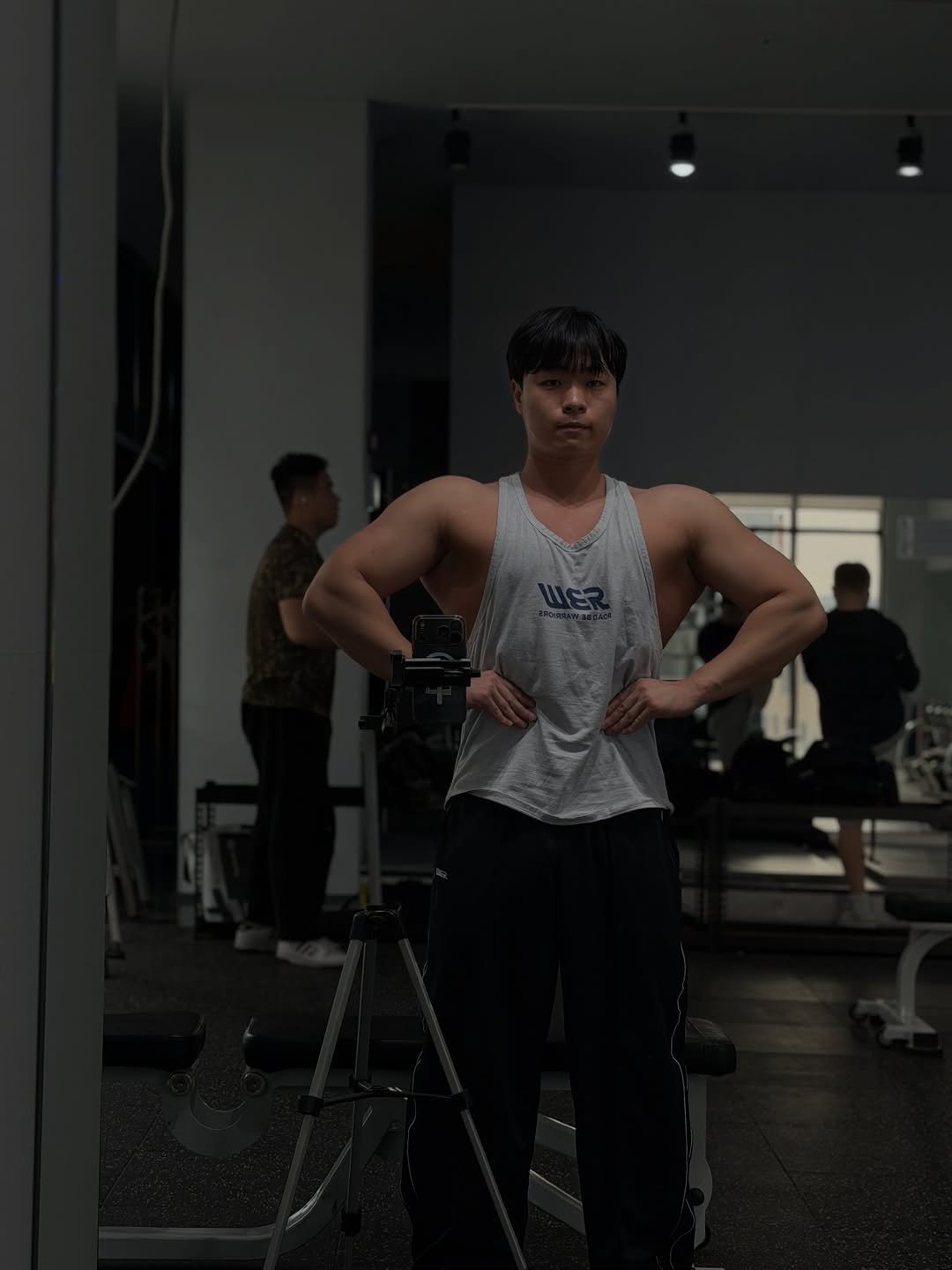 pygmalion_woong 게시물 이미지: 땡기기 운동 완료💪🏻
입이 상당히 옹졸하네;