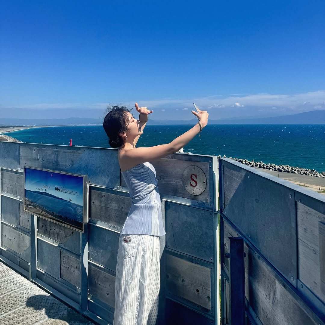 Photo by ひna 히나 on August 09, 2025.