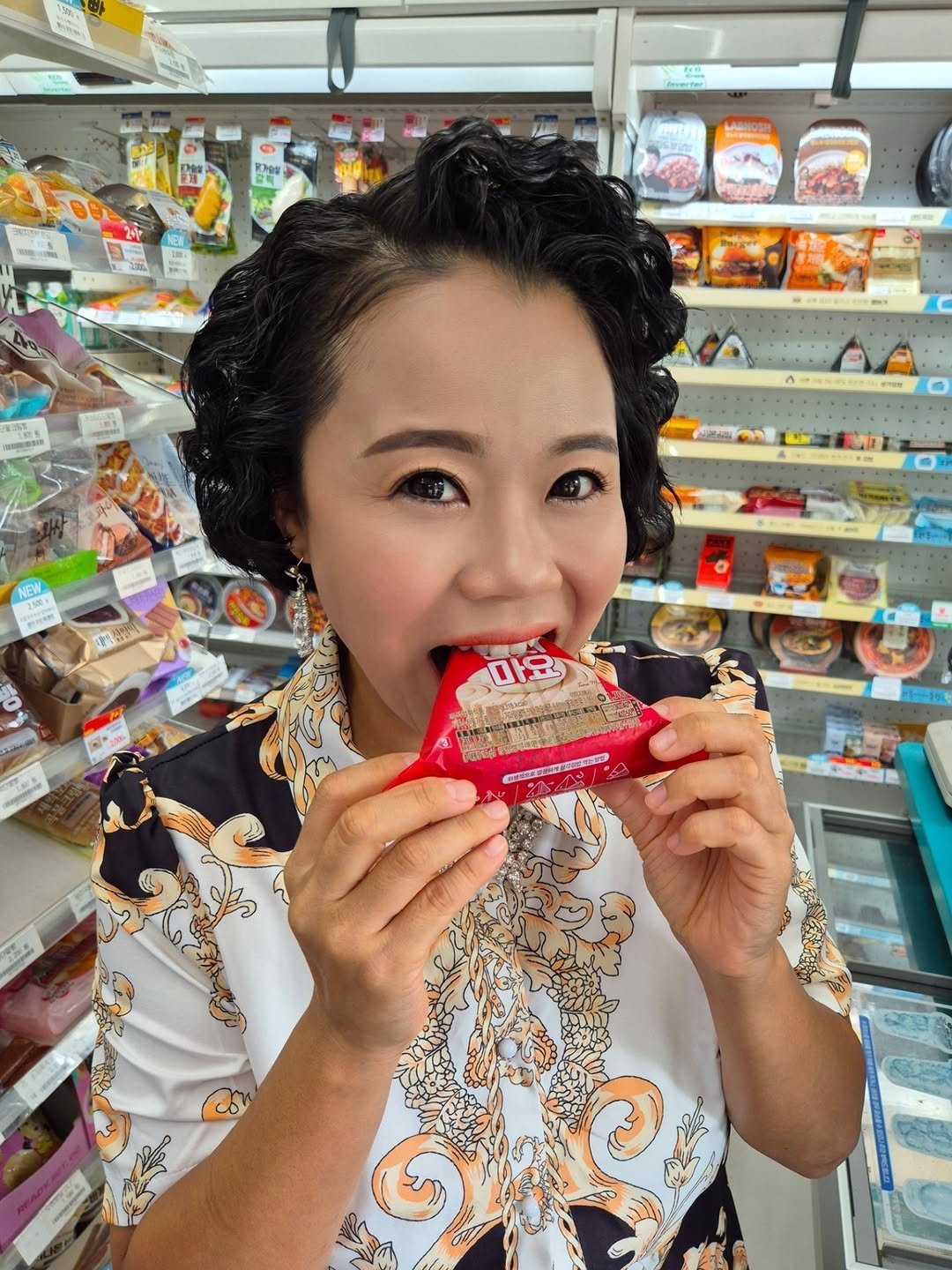 qgwqgw 게시물 이미지: 재벌여친 #편의점 처음 가보고 느낀 점!!
1. "삼각김밥"이란 음식은 고무처럼...