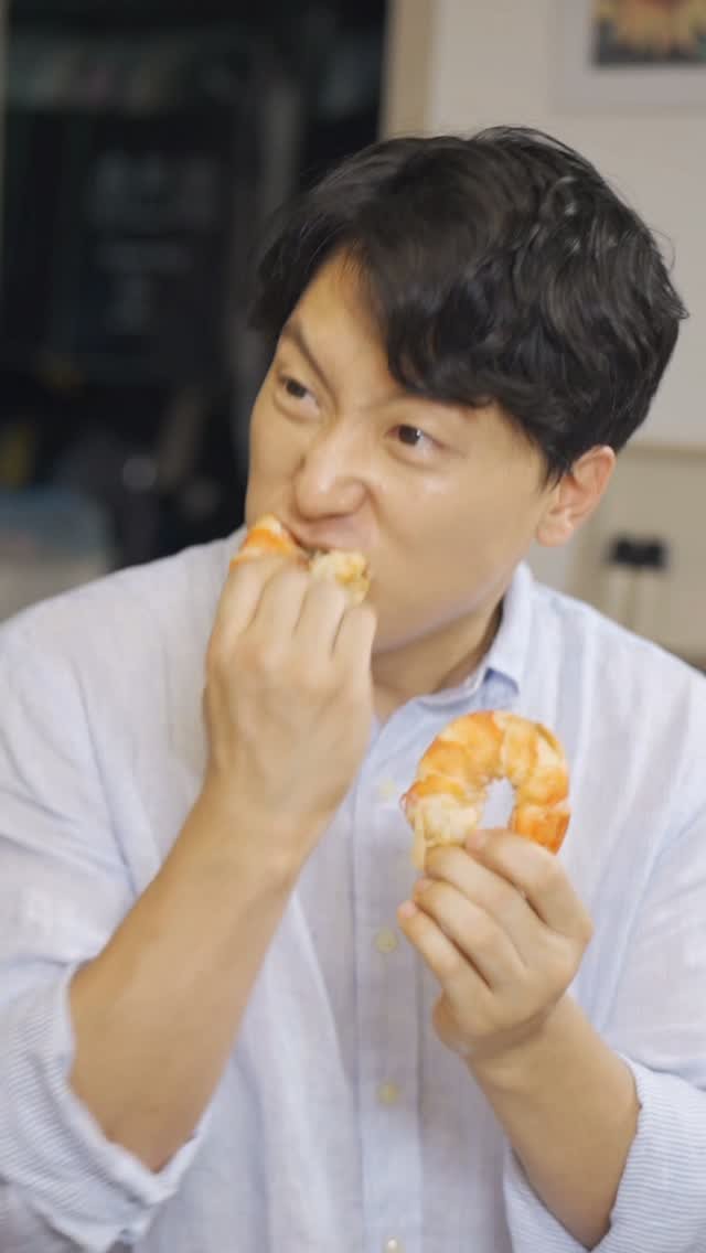 qgwqgw 게시물 이미지: 👩 매일 외식 하는 부부 vs 매일 집밥 먹는 부부 🧒

#숏플레이 #스케치코미디...