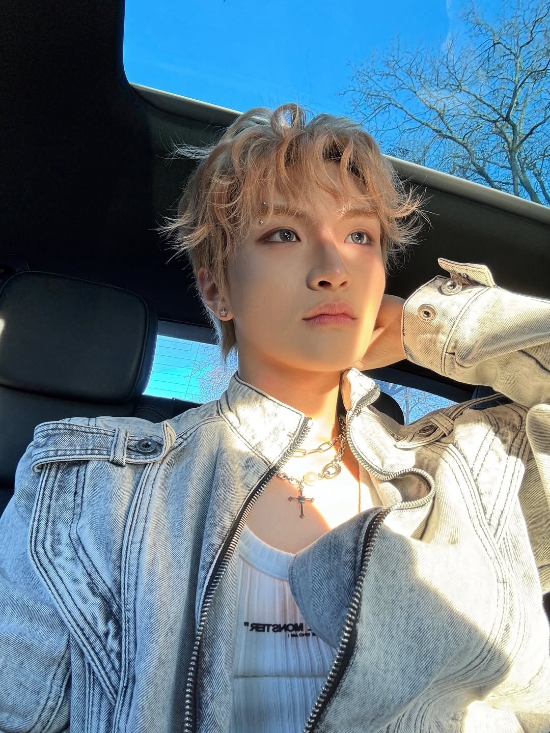 qisennn_ 게시물 이미지: swipe to see stars #explorepage✨
