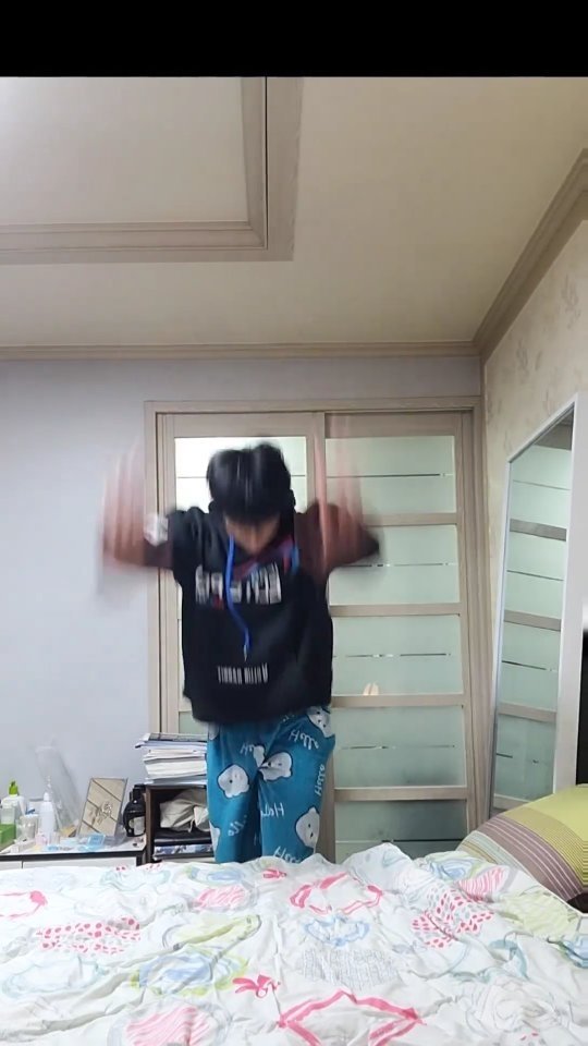 qkrgktkxks 게시물 이미지: 빅- 티셔츠