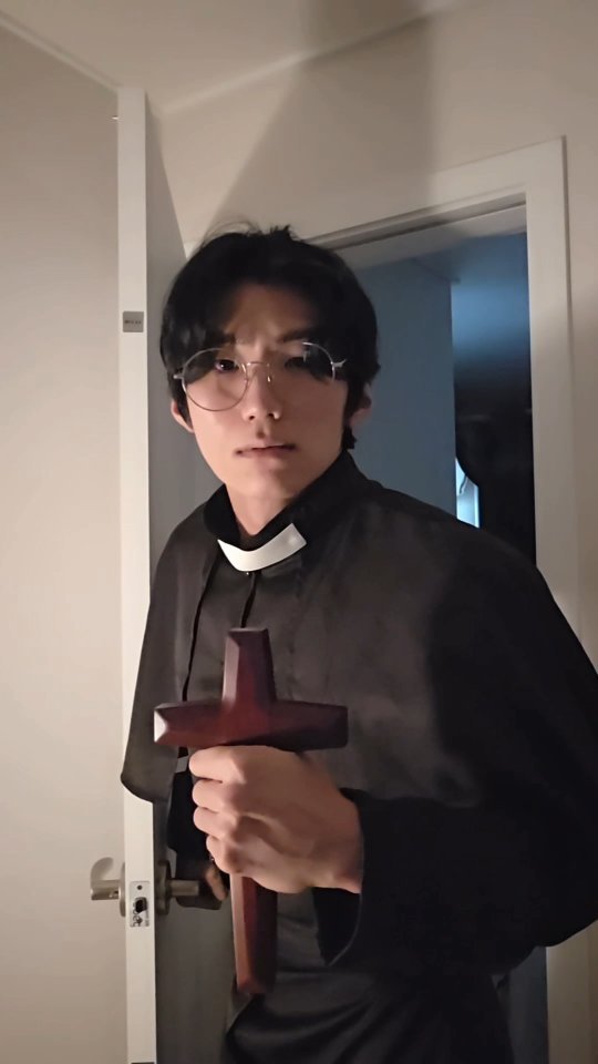 qkrgktkxks 게시물 이미지: 당장 퇴마를 해야겠어