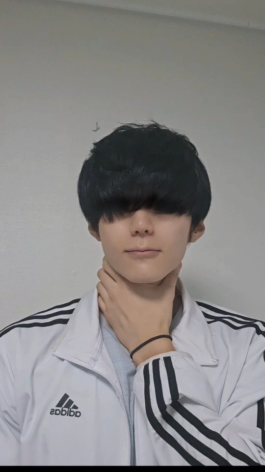 qkrgktkxks 게시물 이미지: 좀 많이 덮은머리