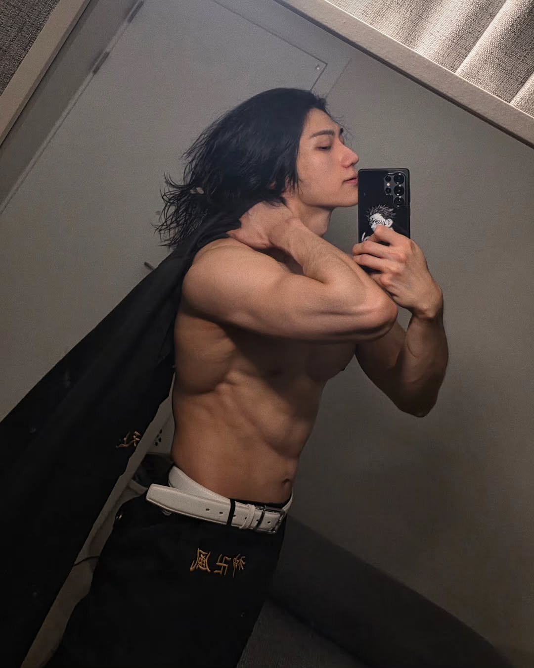 qkrgktkxks 게시물 이미지: 특공복을 입기에는 날씨가 너무 더워져버렸구나