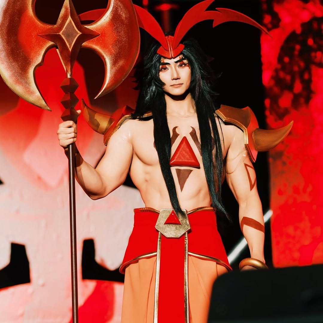 Photo shared by 이 상현 (박하) on February 02, 2026 tagging @mymu.cos. May be a video game screenshot of costume, headdress, axe and text.