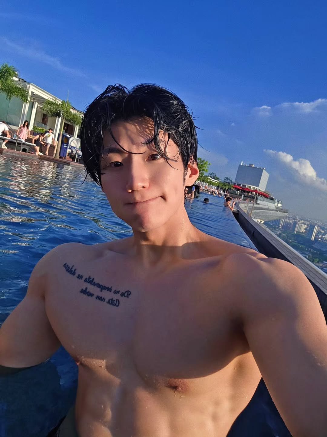 Photo by 이 상현 (박하) on September 28, 2025. May be an image of 1 person, biceps, swimming, pool and text.
