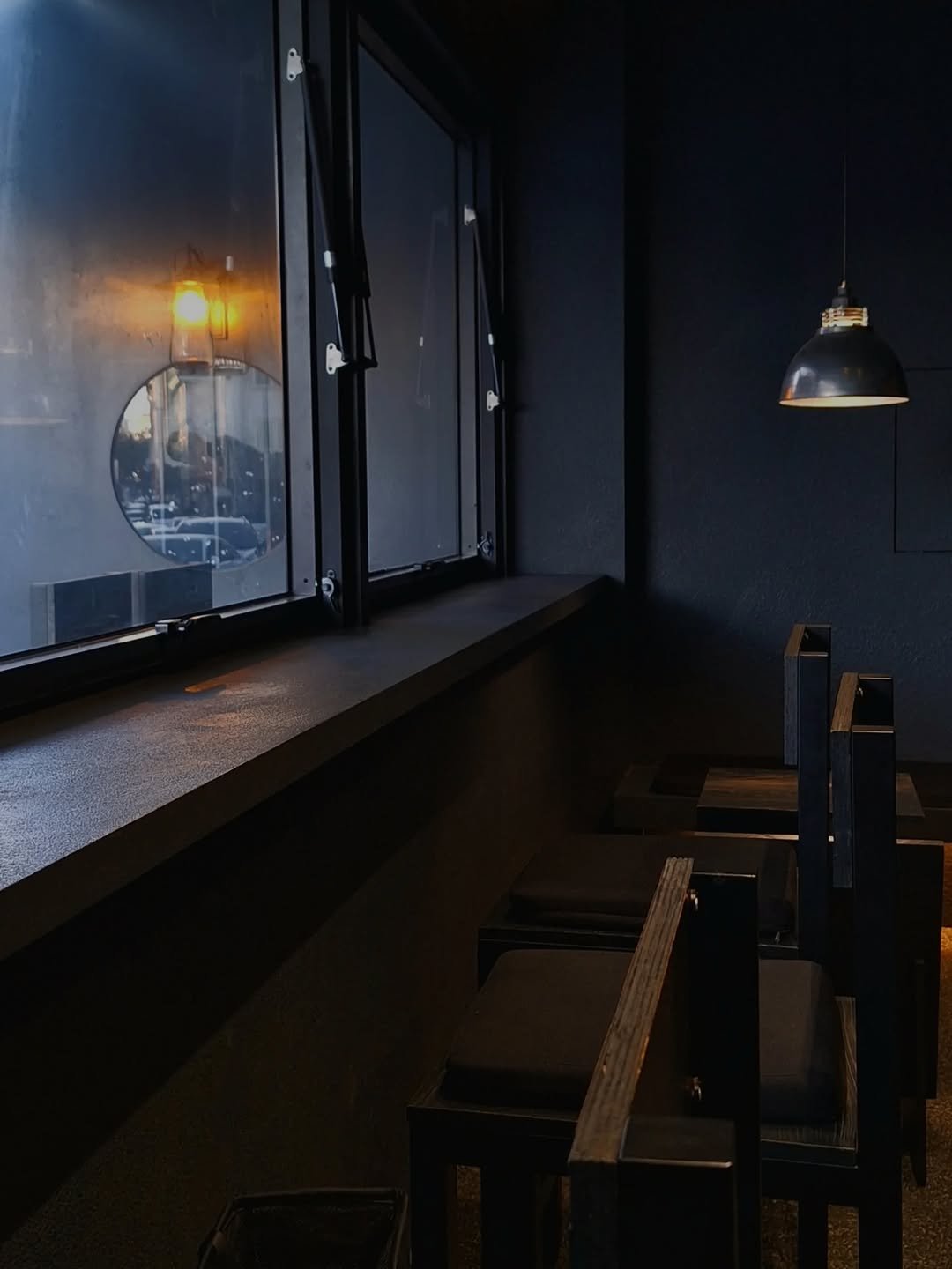 Photo by 서리달 on December 14, 2025. May be an image of lighting, indoors and text.