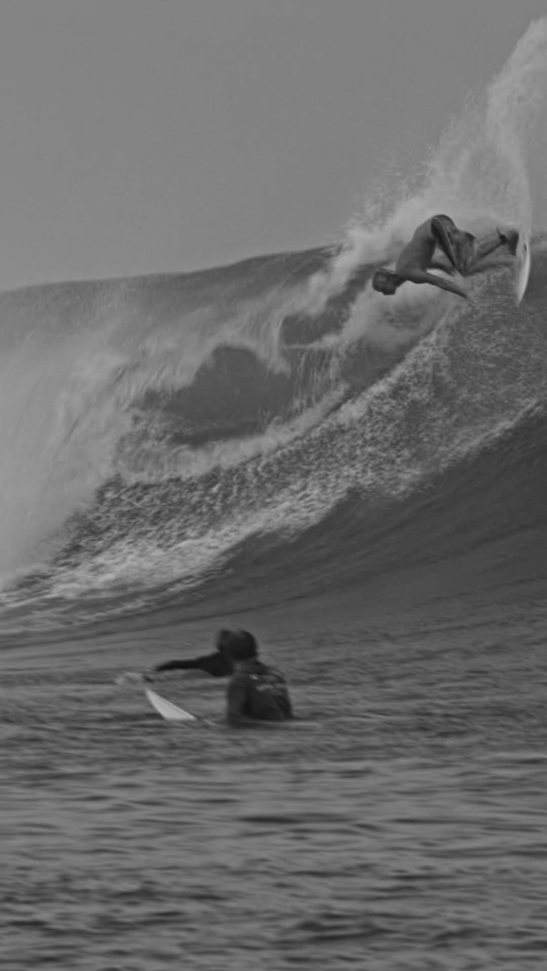 quiksilver 게시물 이미지: Three waves courtesy of the Mountain and the...