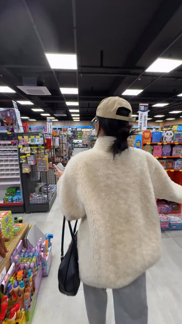 quokka_muktam 게시물 이미지: (부산 최대 규모)4층짜리 초대형 문구점..

부산에 없는게 없다는
4층짜리 역대급...