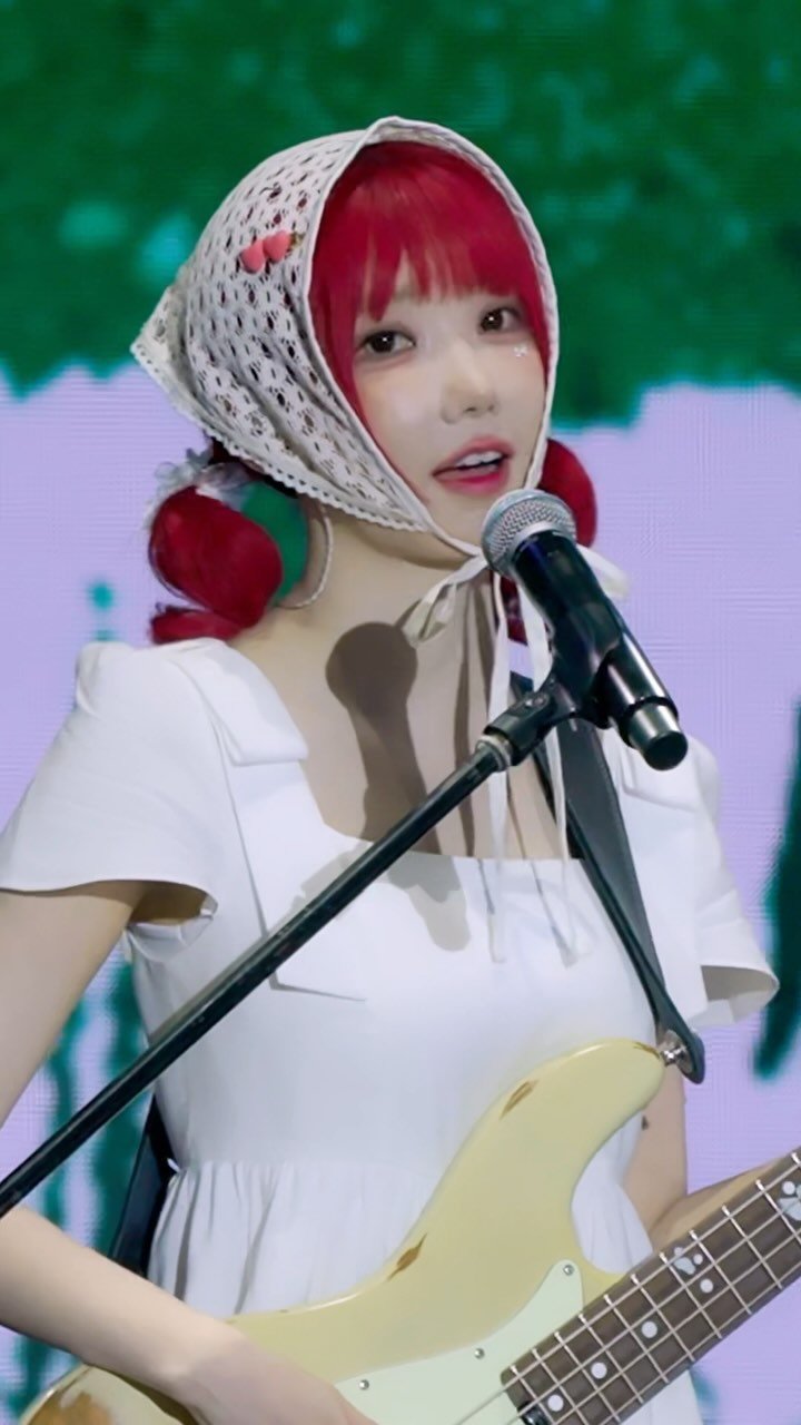 qwermanager 게시물 이미지: 우리 베이시스트가 음색도 좋아요🎸