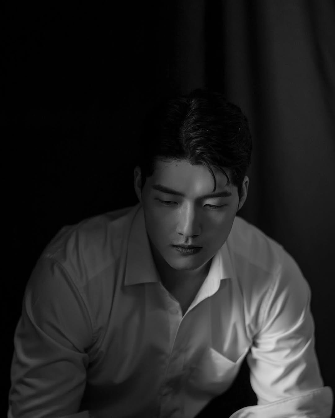 r.e.x_yoon 게시물 이미지: 찐따를 시가핑거같은 남자로 만드는 호그와트 스튜디오
실력이랑 품질 제가 보장합니다,...