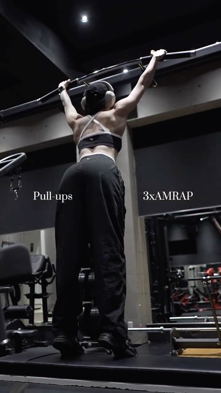 rachel_miks 게시물 이미지: Back day 🖤

wearing @vqfit @vqfitwomen #vqfit...
