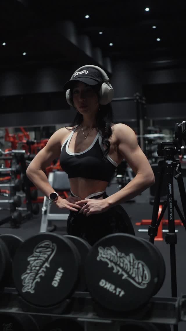 rachel_miks 게시물 이미지: Not there yet, but getting closer...