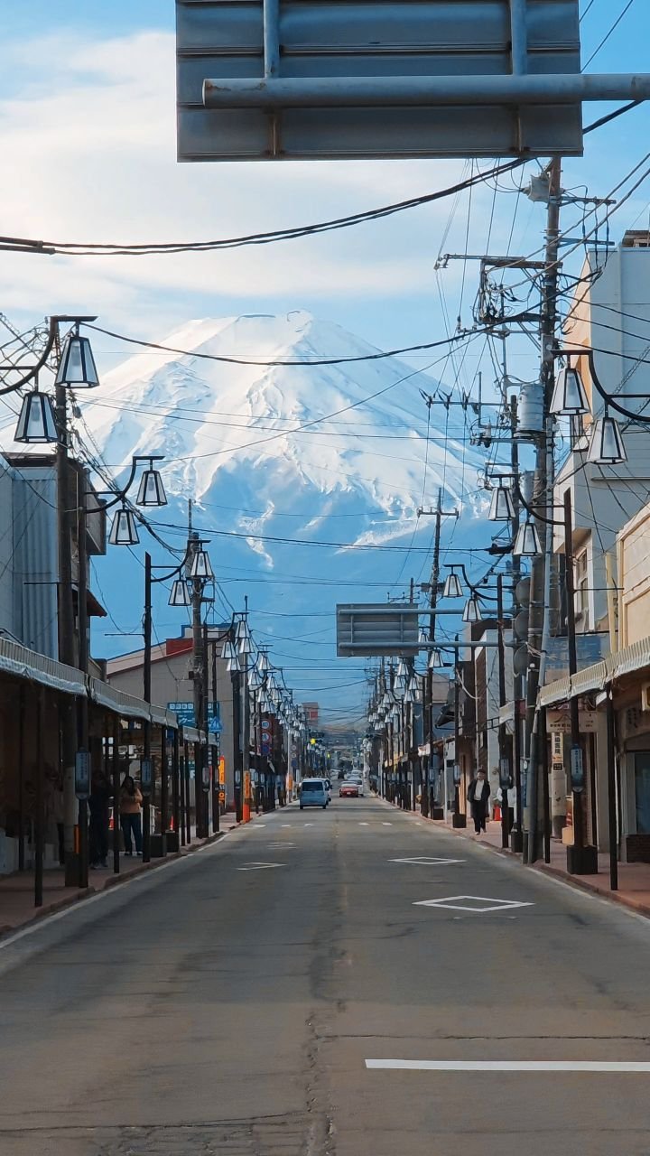 raegu9 게시물 이미지: 멈춰버린 듯한 횡단보도 시간 🚦

📍 시모야시다 혼쵸거리

일본은 횡단보도도...