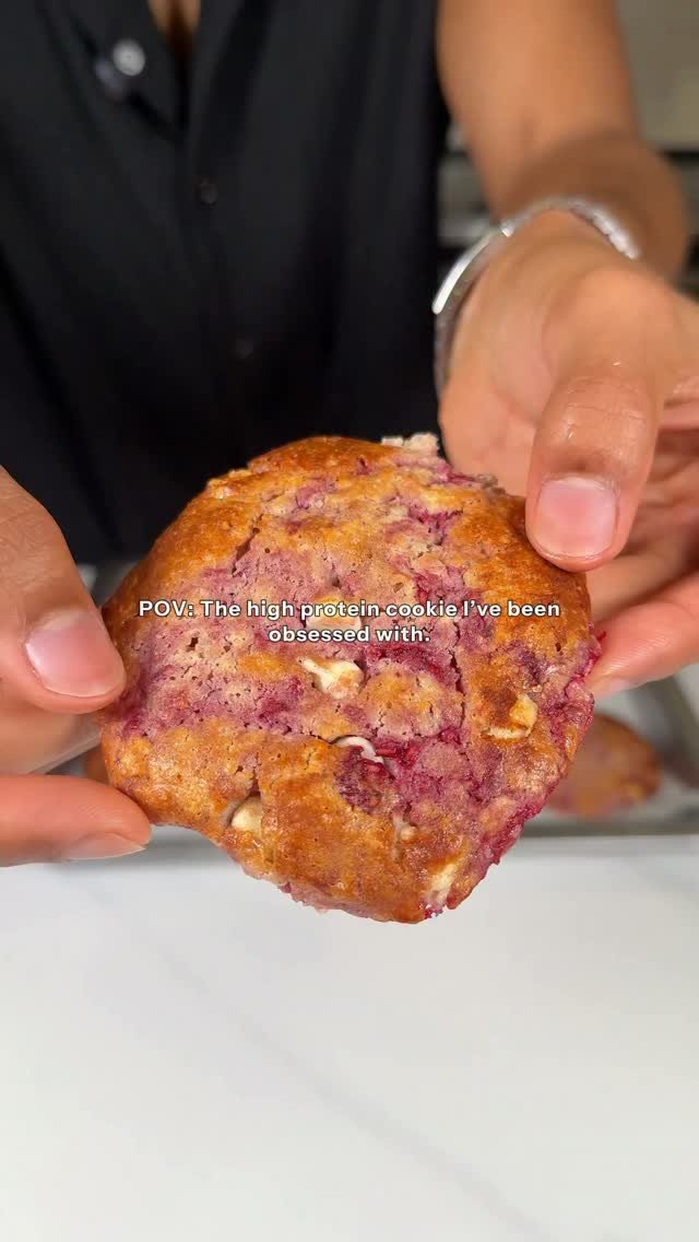 rahul__kamat 게시물 이미지: White Chocolate Raspberry Protein Cookies
...