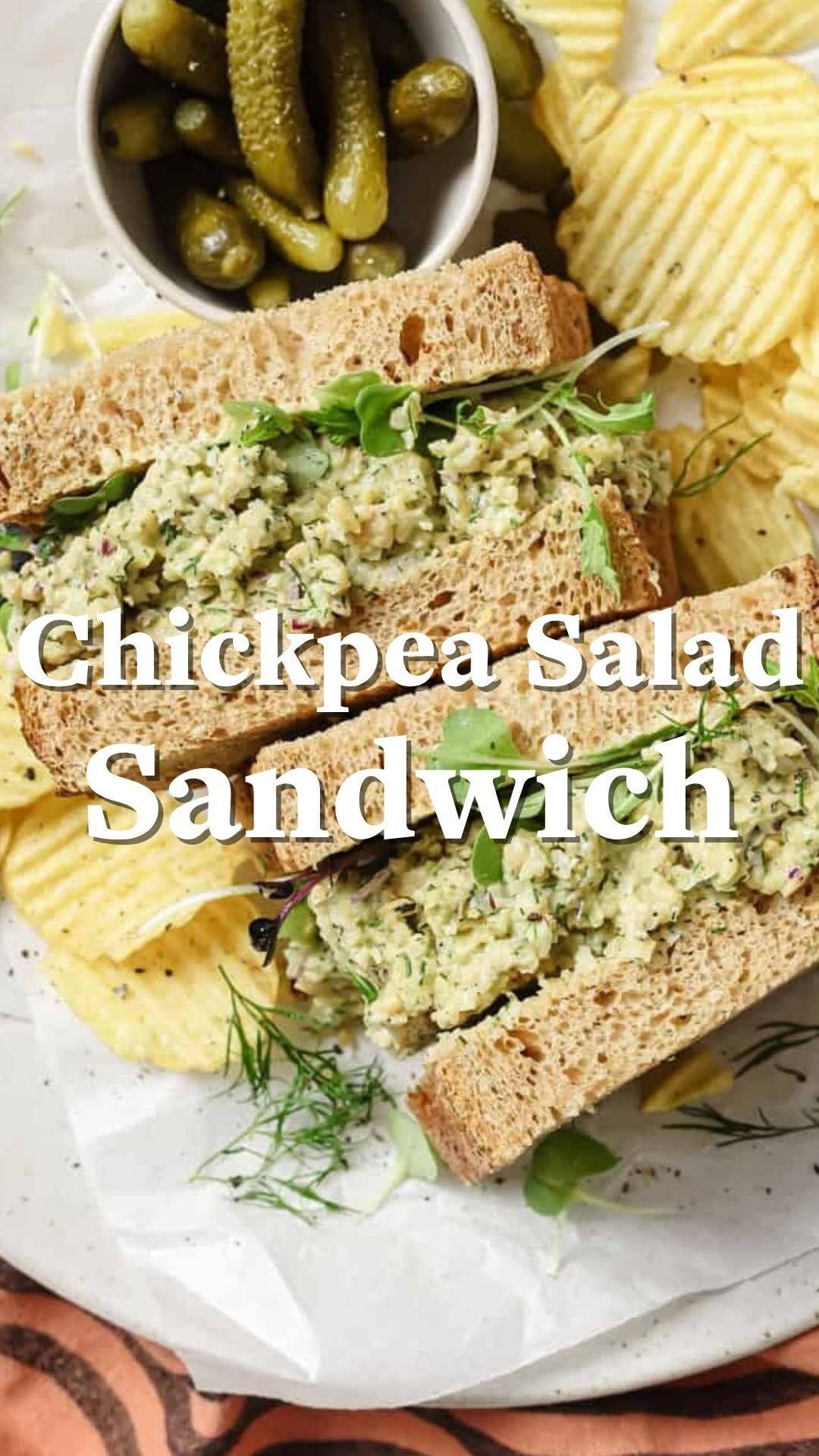 rainbowplantlife 게시물 이미지: Chickpea salad sandwich - the quick yet...