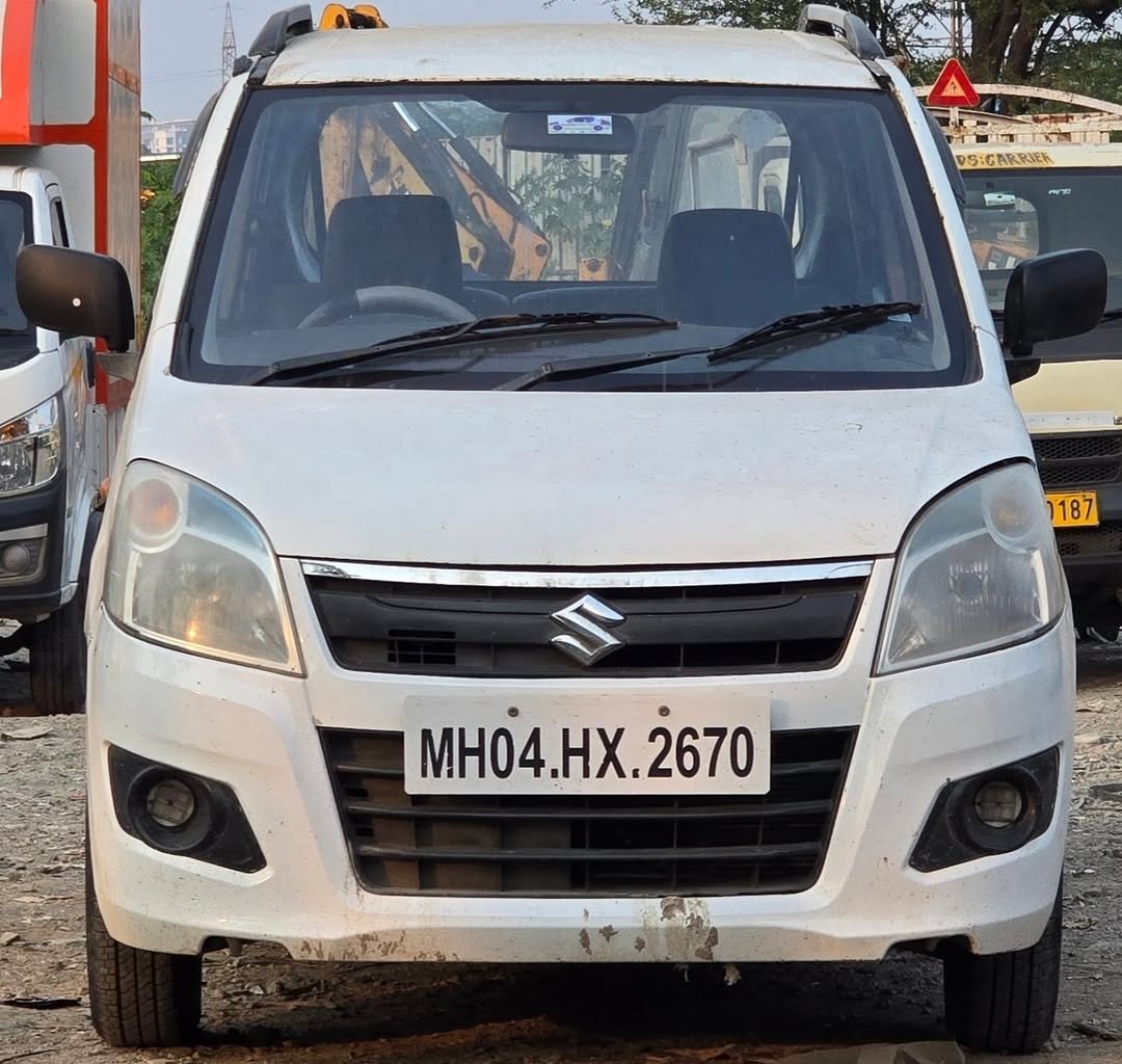 Photo by RAJ MOTORS, मुंबई on October 21, 2025. May be an image of van, car, truck, minivan, tire and text.