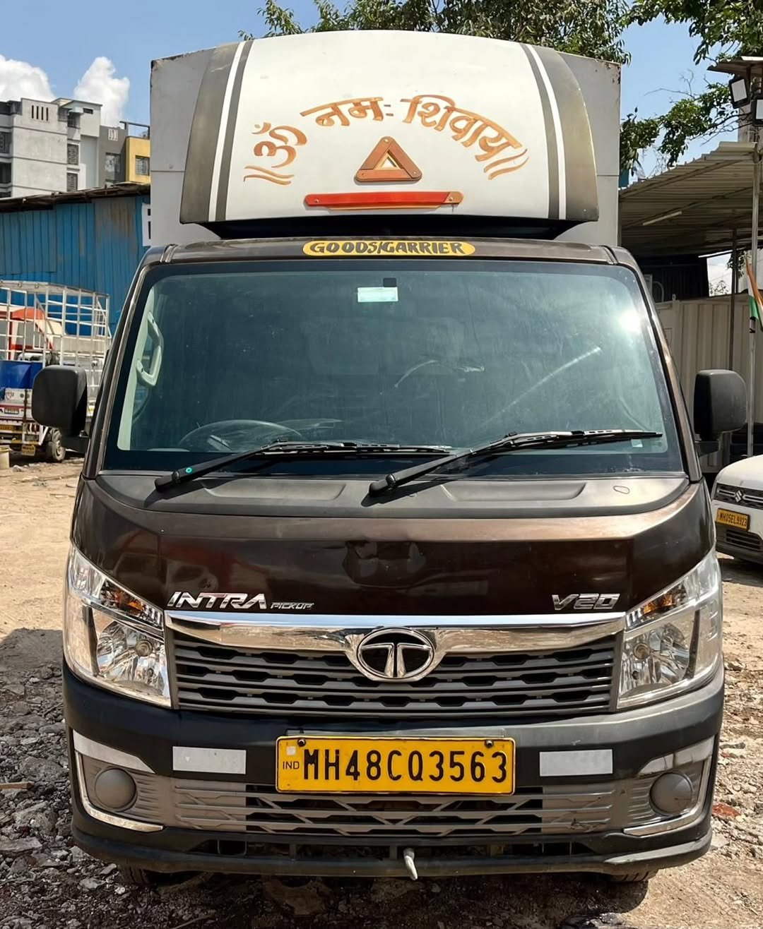 rajmotorsmumbai 게시물 이미지: ⚜️RAJ MOTORS⚜️

TATA INTRA V20 
CNG +...