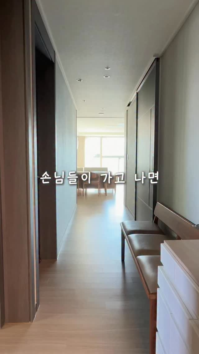 ramisalrim 게시물 이미지: 특히 아이 친구들이 오면 ….

자국들이 더 심하답니다. 
아이들이 땀도 많고...