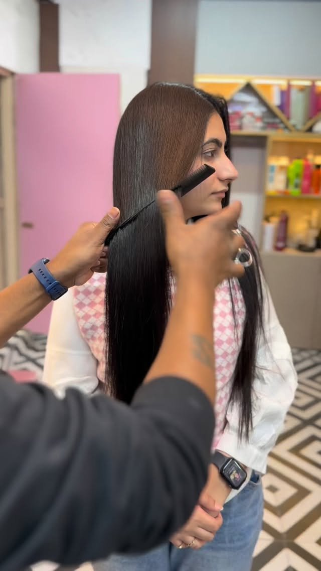 ranchi_loukia_salon 게시물 이미지: Sirf colour nahi… proper hair care bhi...