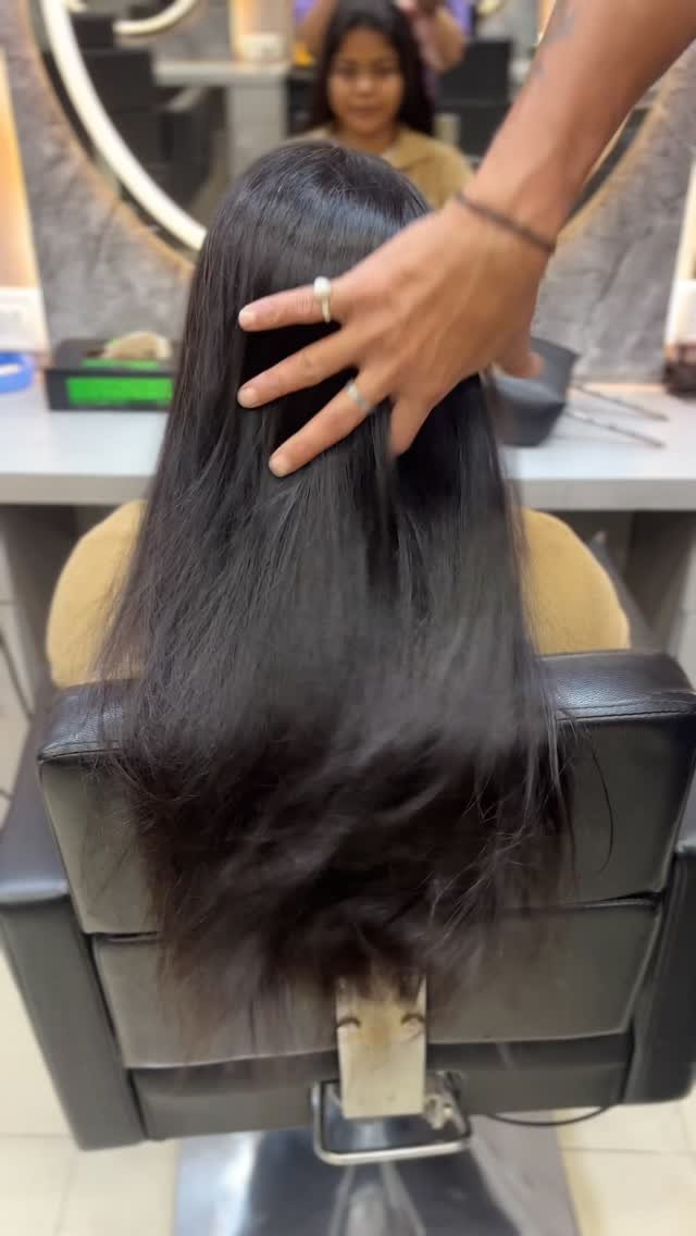 ranchi_loukia_salon 게시물 이미지: Deep nourishment. Long-lasting shine.
Results...