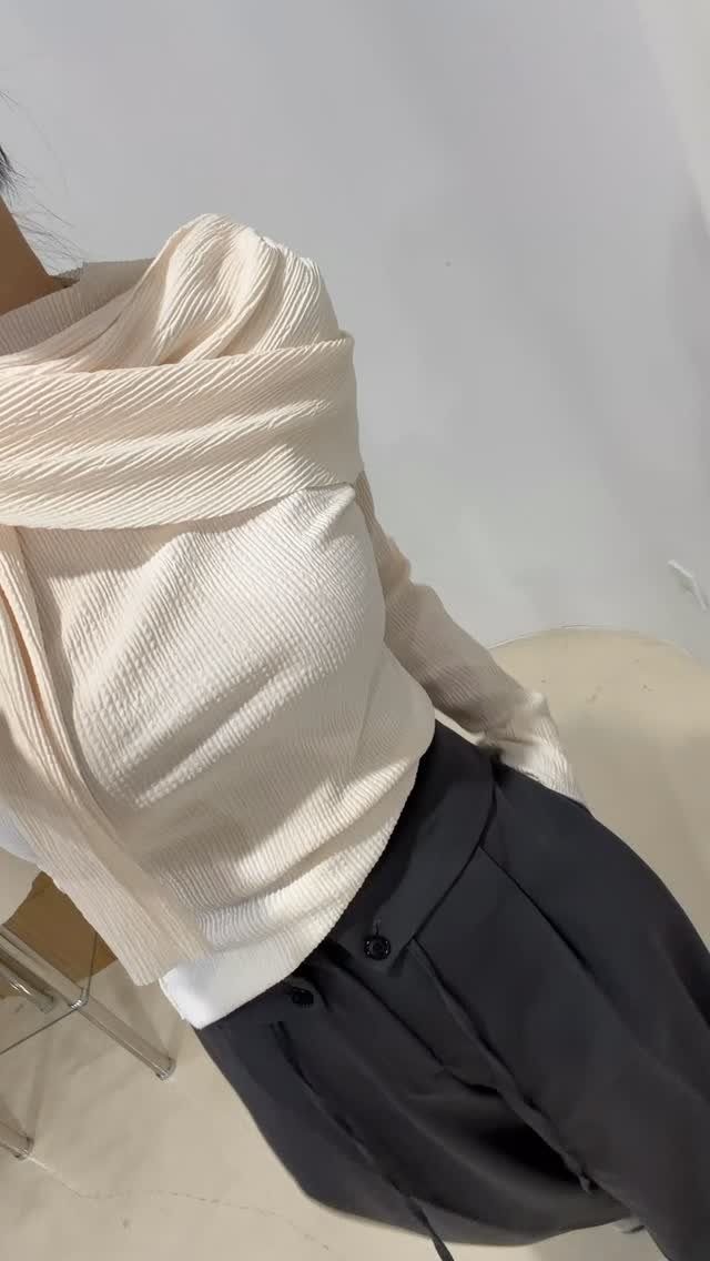 rangbe 게시물 이미지: 숄 세트 ..넘 예쁘잖아 🖤

#블라우스코디 #블라우스티셔츠 #랑쁘 #데일리블라우스 #하객룩코디추천