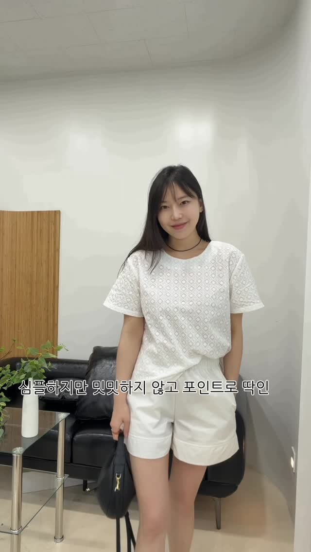 rangbe__ 게시물 이미지: 심플하지만 자수 디자인이 포인트..✨✨