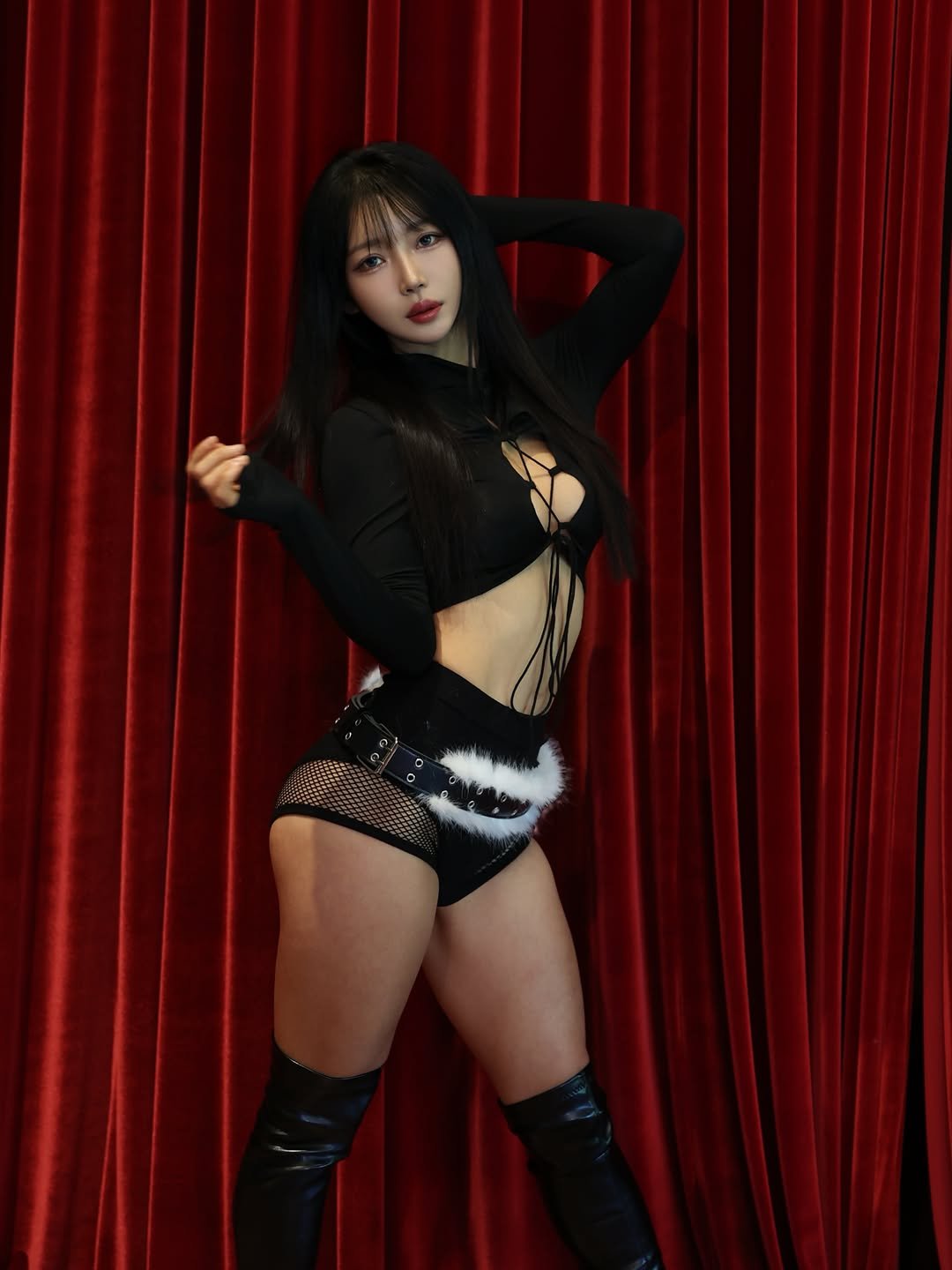 rangpila 게시물 이미지: 허벅지 진짜 튼실하네🤣
운동하고싶다우 24시간이 모자라…..
.
.
#운동하는여자...