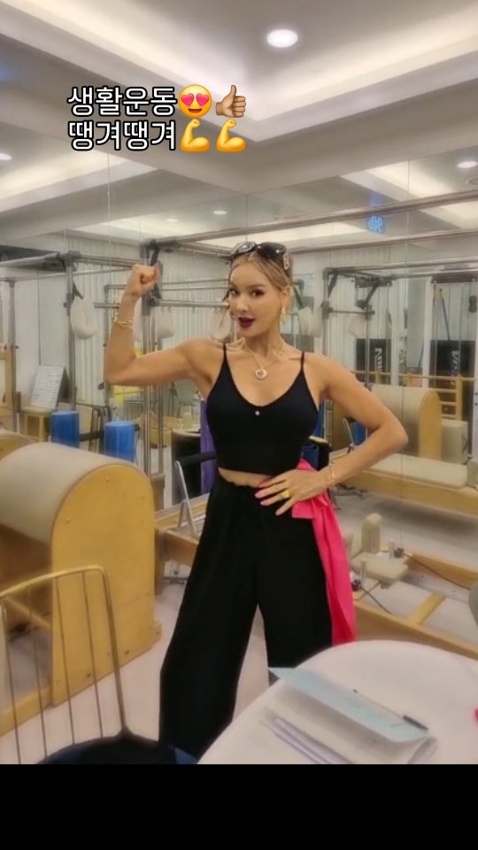 ranicorepilates 게시물 이미지: 어제먹은것들🤭🤭🤭🤭🤭🤭🤭#미미다 촬영하구
삼겹살을...