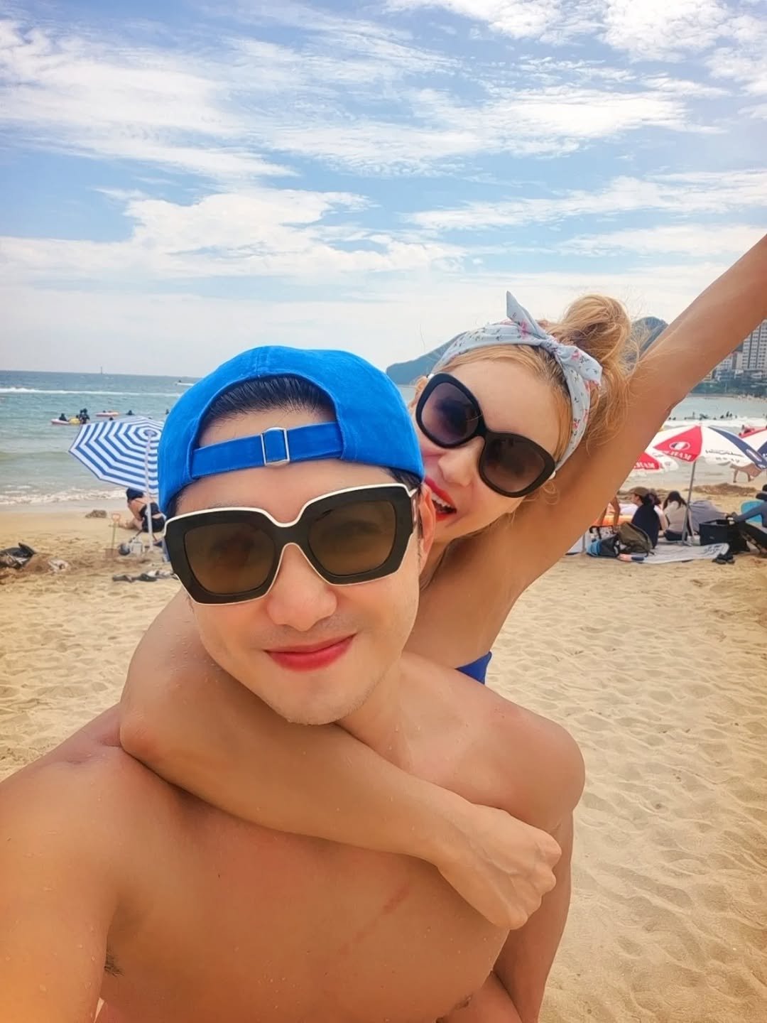 Photo by 이모란 on September 19, 2025. May be an image of 1 person, beach and text.