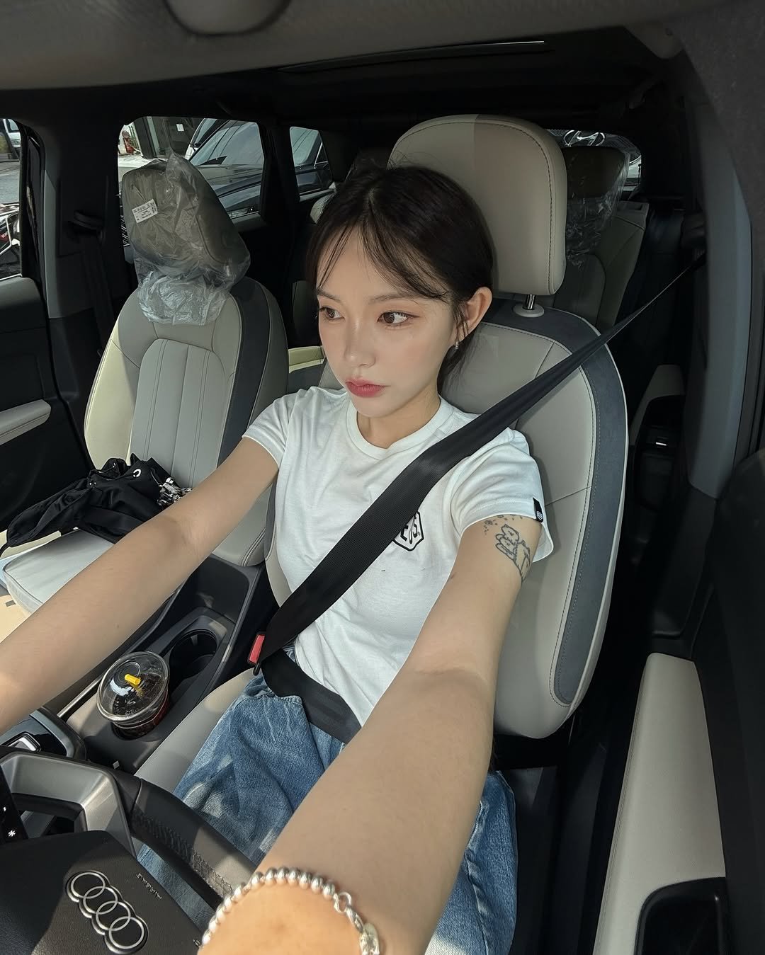 raninfanta 게시물 이미지: 요즘 일상

세상 살기 힘들드....

메이드 많이 만들고 있서요 많관부...