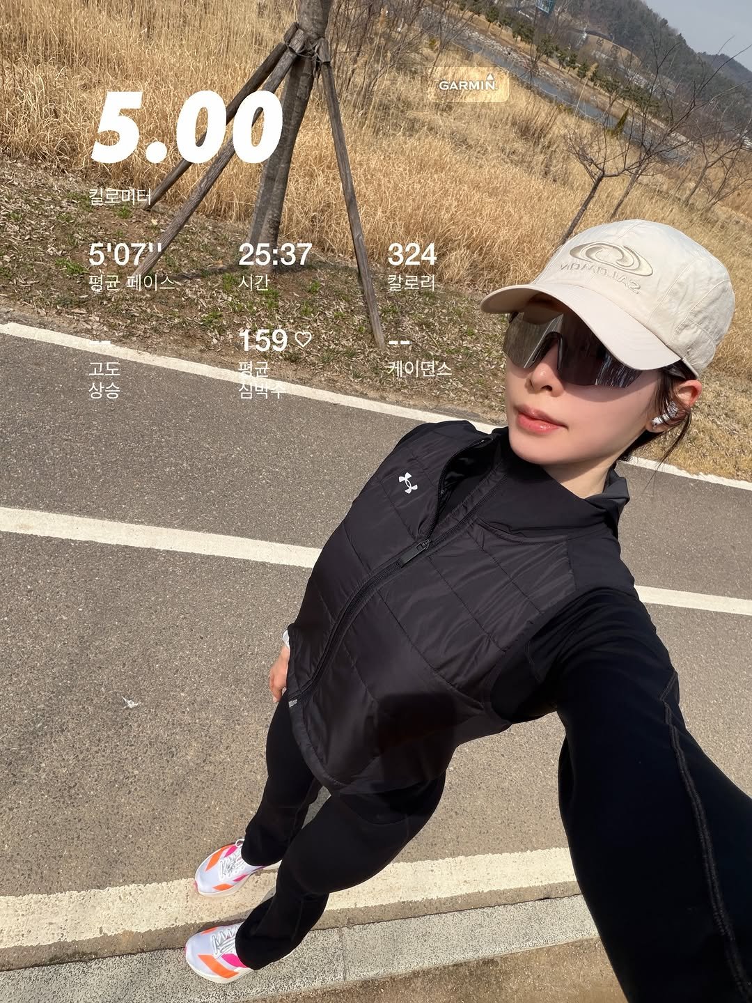 rann2__y 게시물 이미지: #협찬
러닝의 계절 ☀️
고글은 이제 선택 아니고 필수

가볍고 안흔들리고
가격까지...