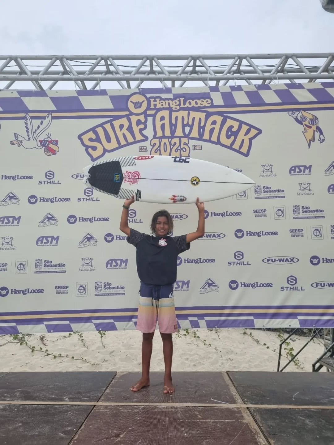 Photo shared by Corinthians Esportes Radicais on December 04, 2025 tagging @raoni.rsrodrigues. May be an image of surfboard and text.