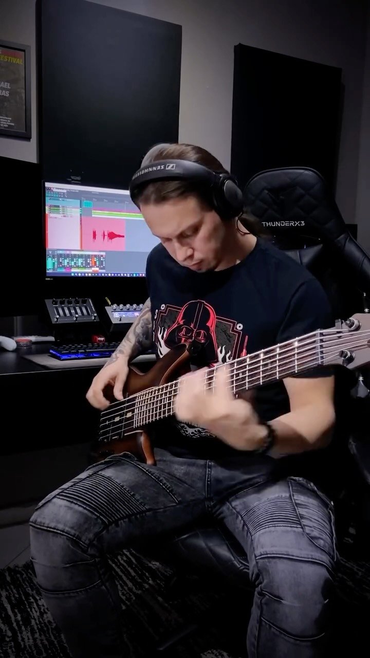 raphaeldafras 게시물 이미지: The End Of All We Know | @bleedfromwithin Bass...