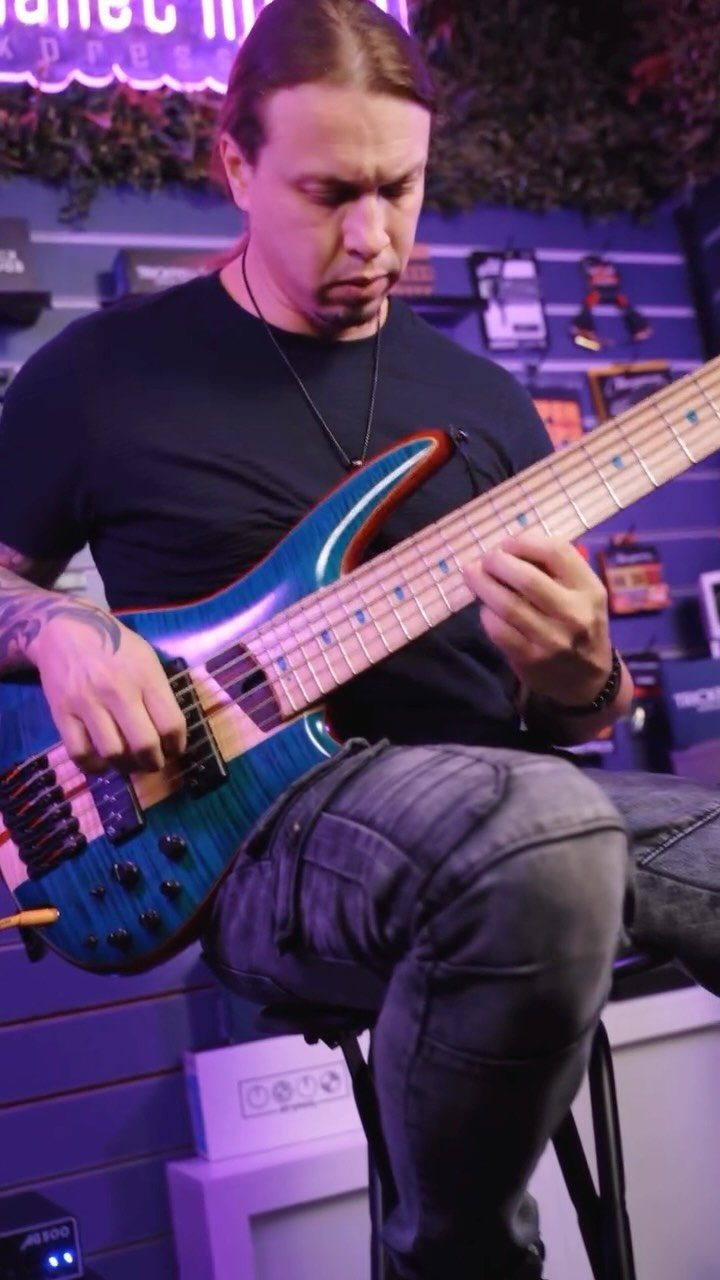 raphaeldafras 게시물 이미지: “Lost Control | DNA Trio | Bass Playthrough”....