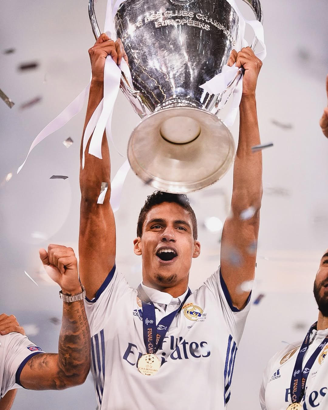 raphaelvarane 게시물 이미지: Football has a way of creating special...