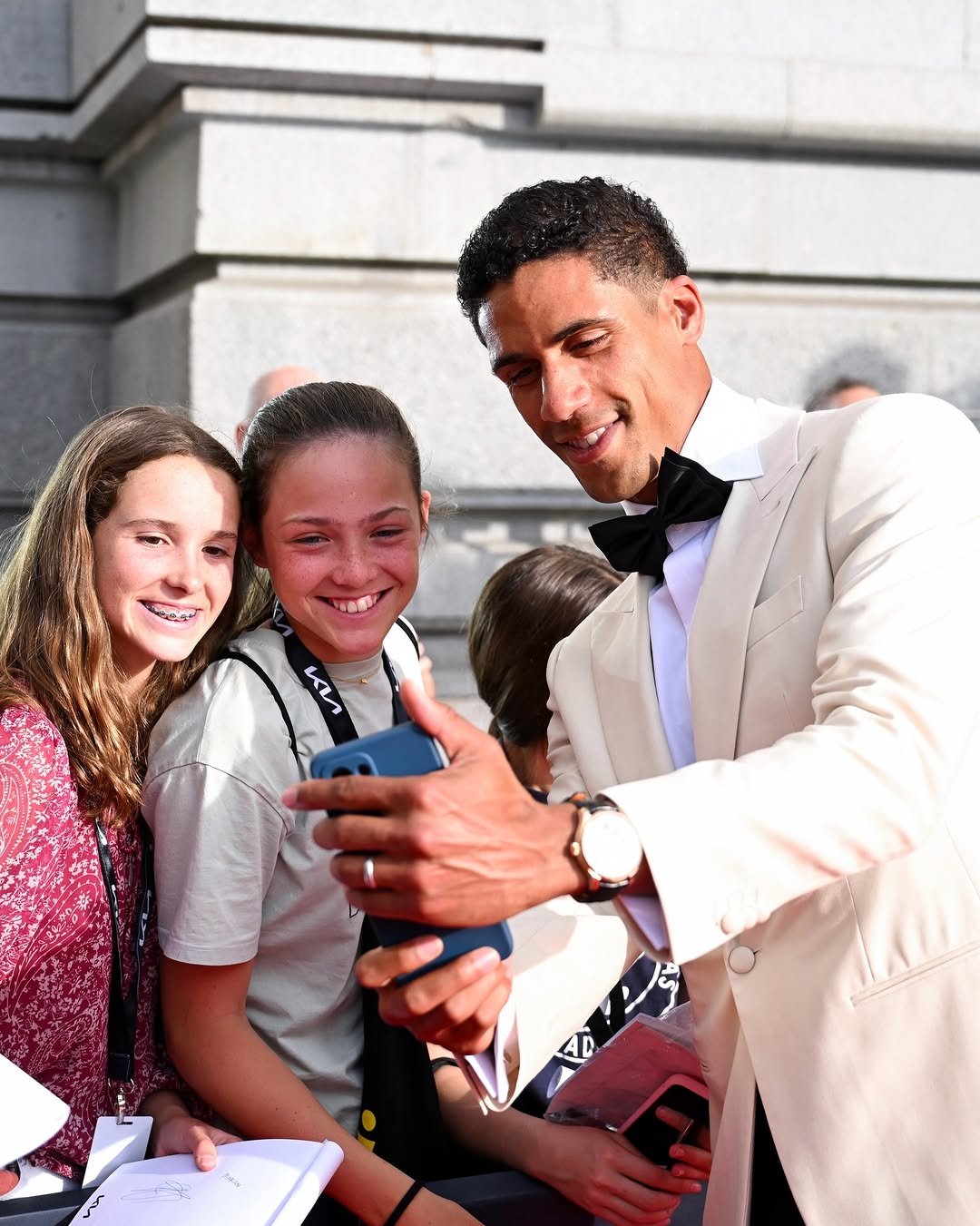raphaelvarane 게시물 이미지: Back in Madrid 🇪🇸

Raphaël Varane was showing...