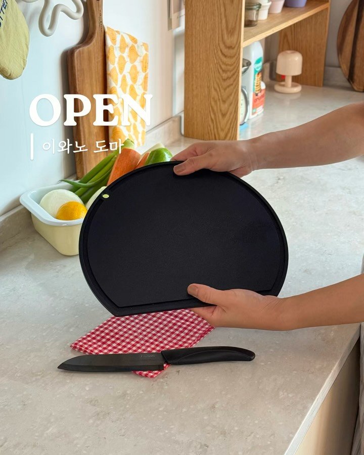 rara__home_ 게시물 이미지: 🧡이와노 도마 공구예고

매일 쓰는 도마와 칼,
이번엔 진짜 오래가는 걸로...