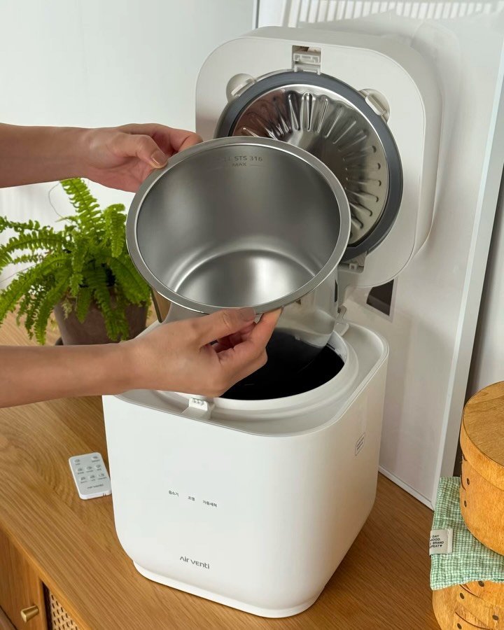 rara__home_ 게시물 이미지: 건조하고 쌀쌀한 날씨에 가습기 고민 중이셨다면
지금 꼭! 살펴보셔야 해요
라라홈이...