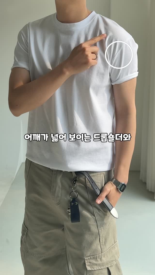 rastle__fashion 게시물 이미지: 1만원대로 뽕뽑는 머슬핏 반팔✨

@recordy.slow(프로필링크)
반팔티 -...