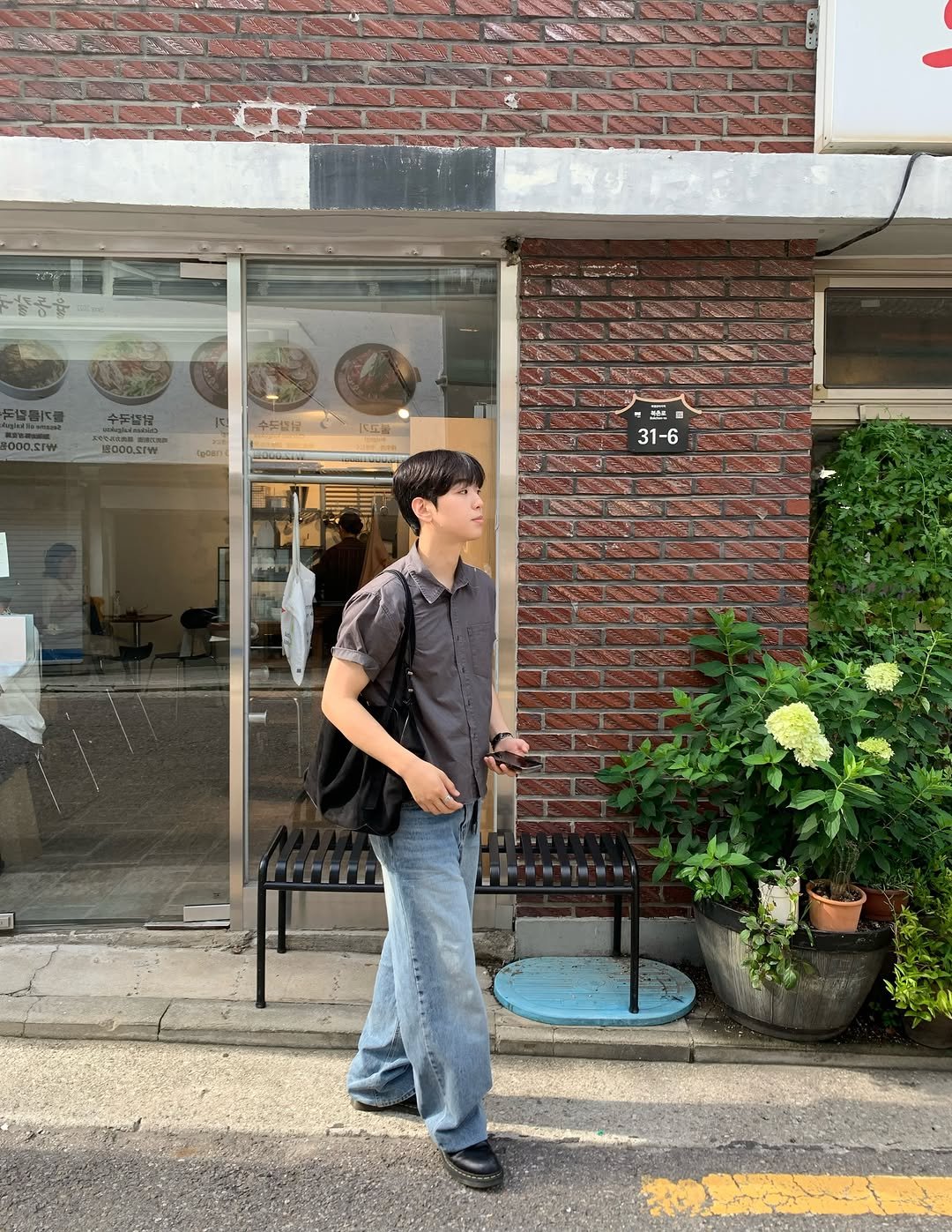 rastle__fashion 게시물 이미지: 날씨 좋을때 후딱 다녀온 북촌🏃