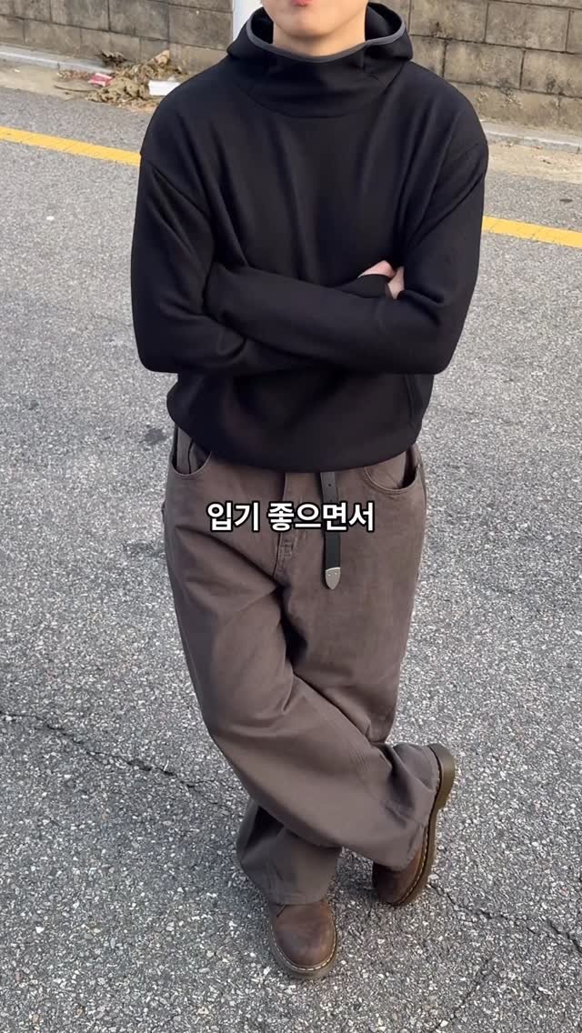 rastle__fashion 게시물 이미지: 가을 겨울에 입기 좋은 3만원대 감성템✨
아우터안에 후드와 핑거홀 레이어드가 또...