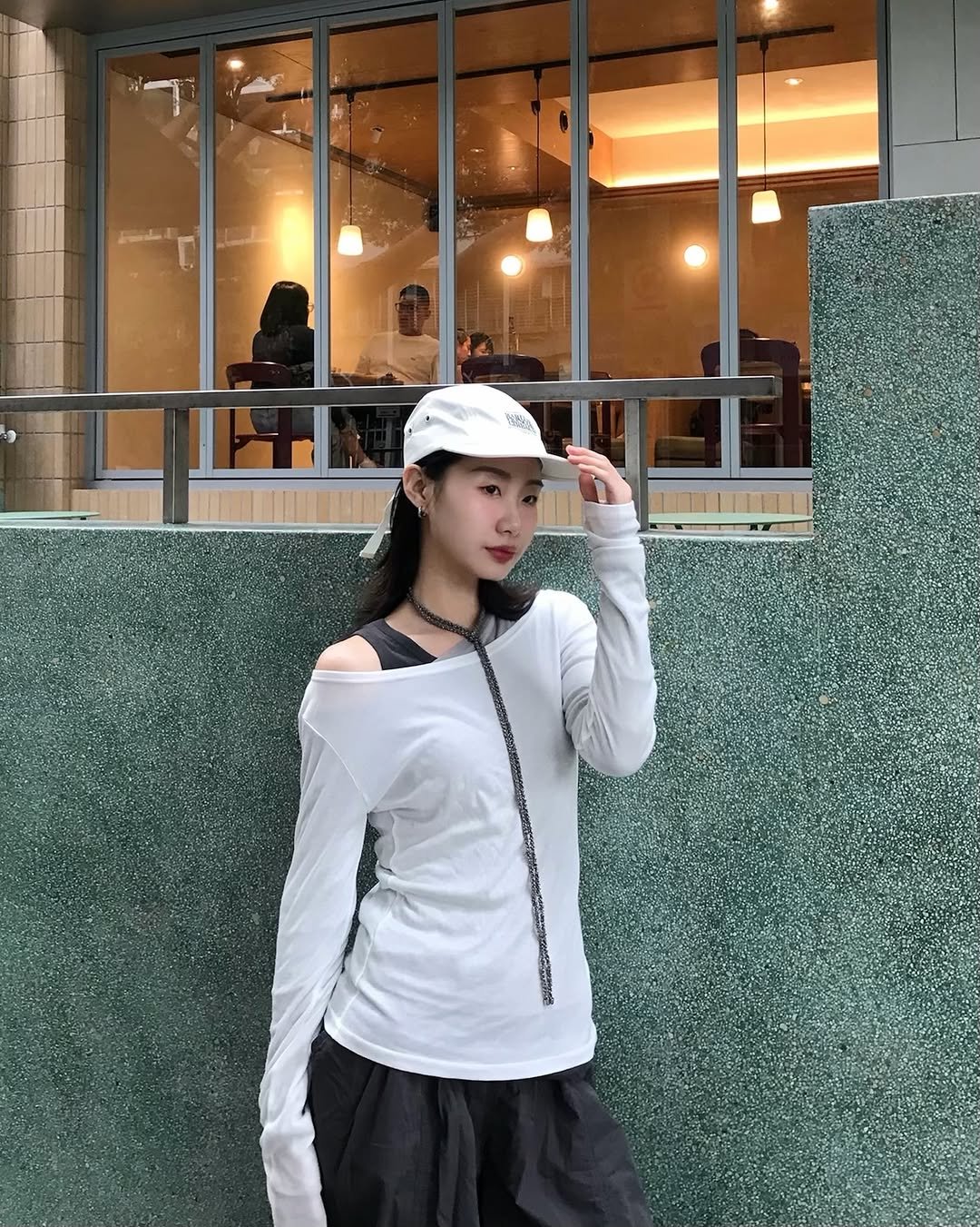 Photo shared by 𝙍𝙚𝙣𝙚𝙚 𝙏. on March 30, 2026 tagging @codibook_twhk. May be an image of hat, skirt, top and text.